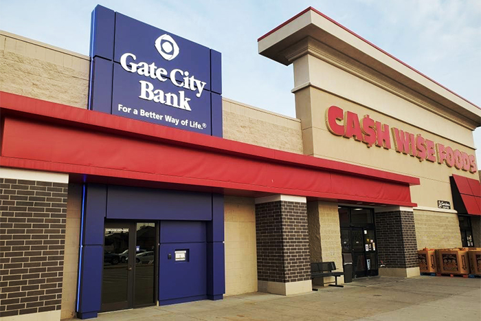 the outside entrance to Gate City Bank’s Cash Wise Foods in Bismarck ND