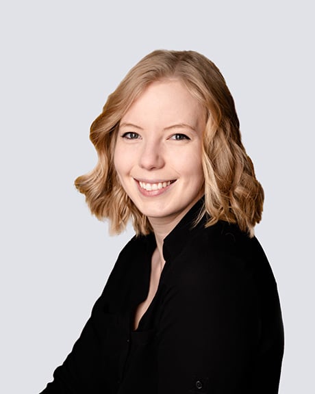 Shay Senger professional headshot